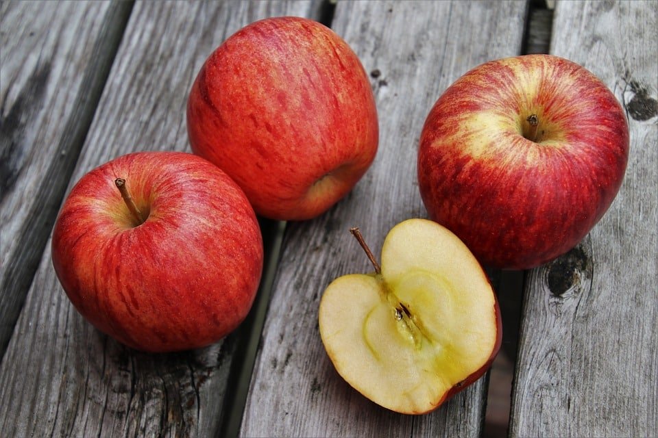 Không nên ăn quá nhiều táo mỗi ngày