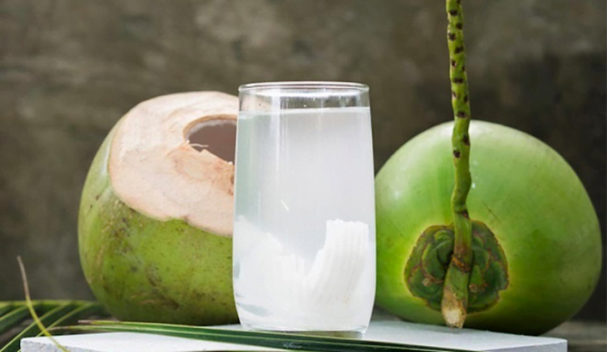 Nước dừa rất giàu vitamin và khoáng chất tốt cho cơ thể