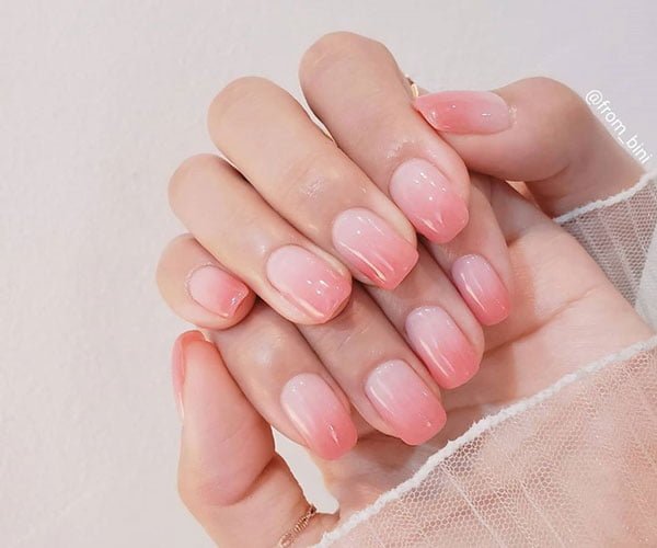 nail trắng hồng cute