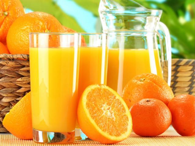Nước cam rất giàu vitamin C