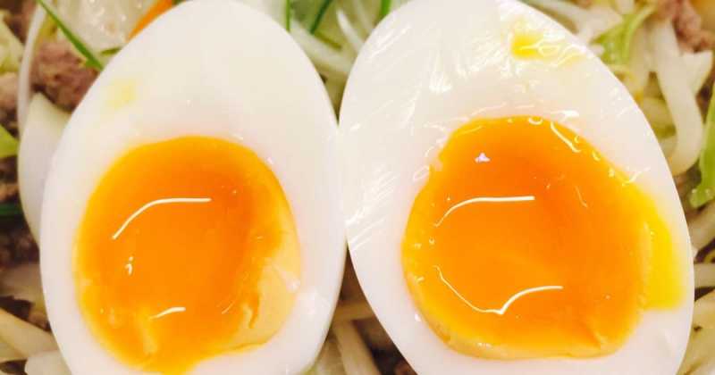 Lòng đỏ trứng gà bổ sung nhiều chất dinh dưỡng quan trọng cho cơ thể con người